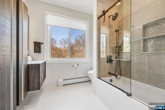 $4,799,995 | 5 Burning Hollow Road, Saddle River, NJ 07458