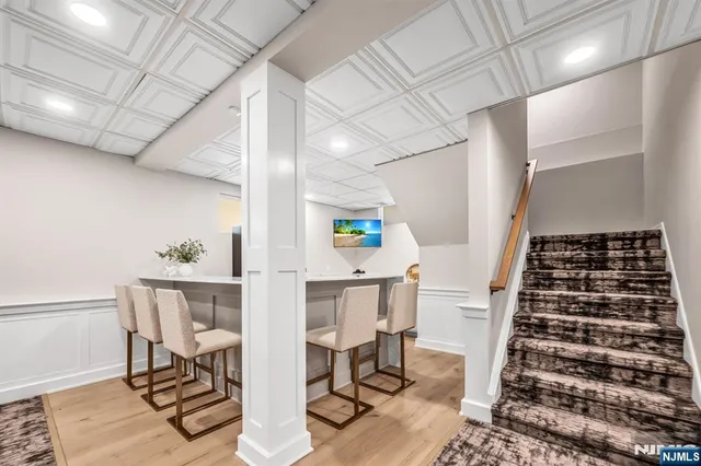 $4,799,995 | 5 Burning Hollow Road, Saddle River, NJ 07458