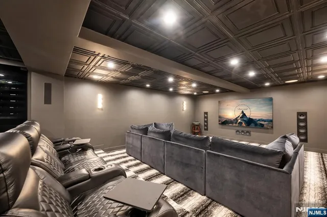 $4,799,995 | 5 Burning Hollow Road, Saddle River, NJ 07458