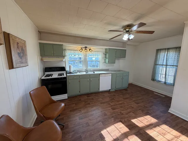 $299,900 | 8897 South 1075th Road West, Owensville, IN 47665