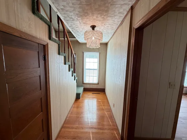 $299,900 | 8897 South 1075th Road West, Owensville, IN 47665