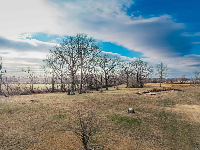 $299,900 | 8897 South 1075th Road West, Owensville, IN 47665