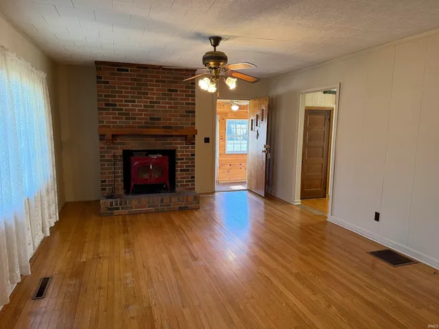 $299,900 | 8897 South 1075th Road West, Owensville, IN 47665