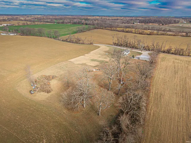 $299,900 | 8897 South 1075th Road West, Owensville, IN 47665