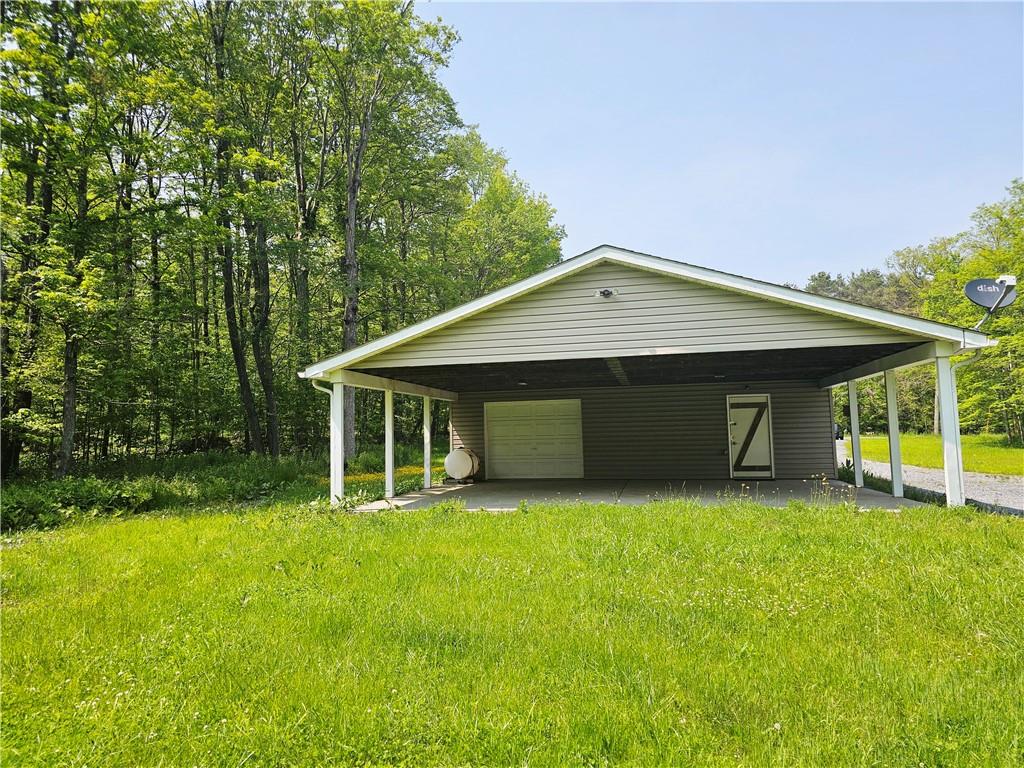 565 Monument Road Central City, PA 15926 - Photo 4 of 17 Gallery Image 4