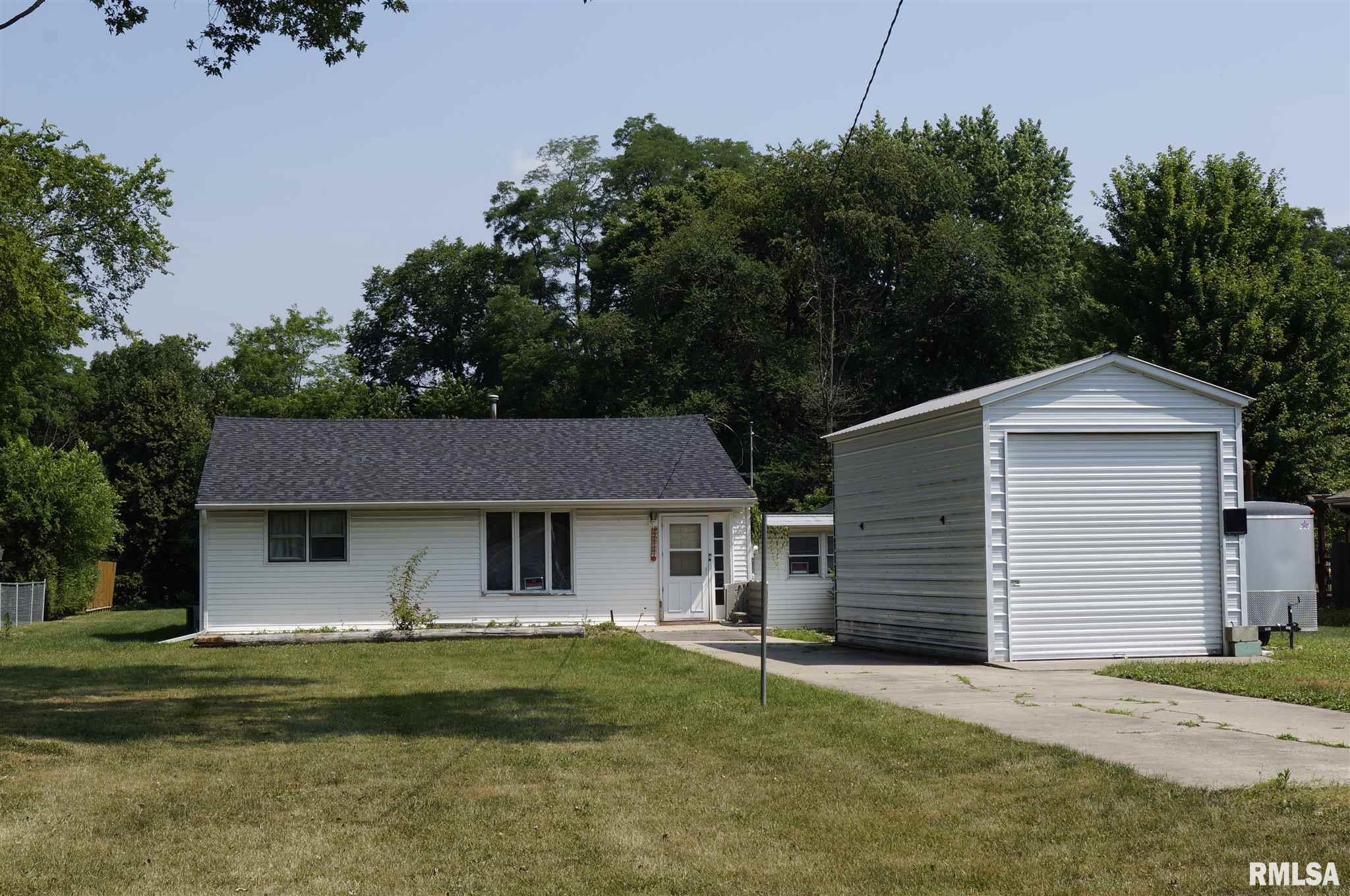 4821 West Middle Road Peoria, IL 61607 - Photo 3 of 10 Gallery Image 3