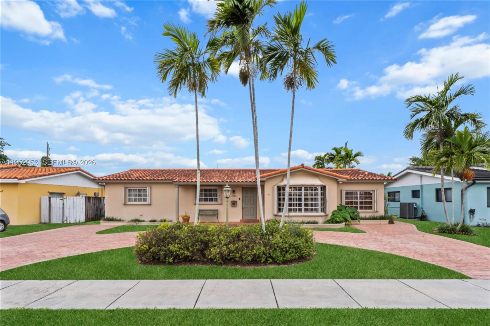 2232 Southwest 98th Place Miami, FL 33165 - Photo 1 of 21
