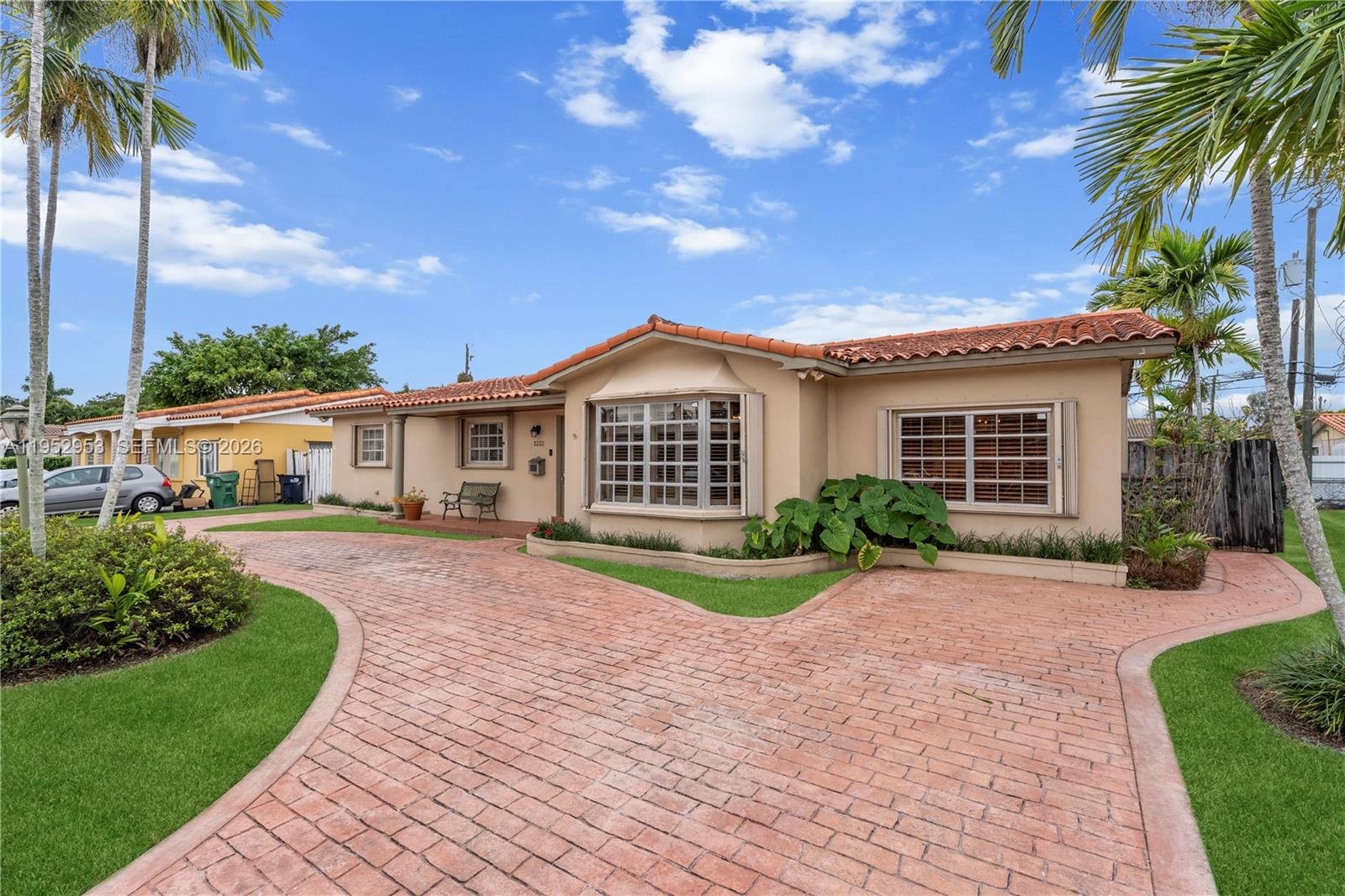 2232 Southwest 98th Place Miami, FL 33165 - Photo 3 of 21