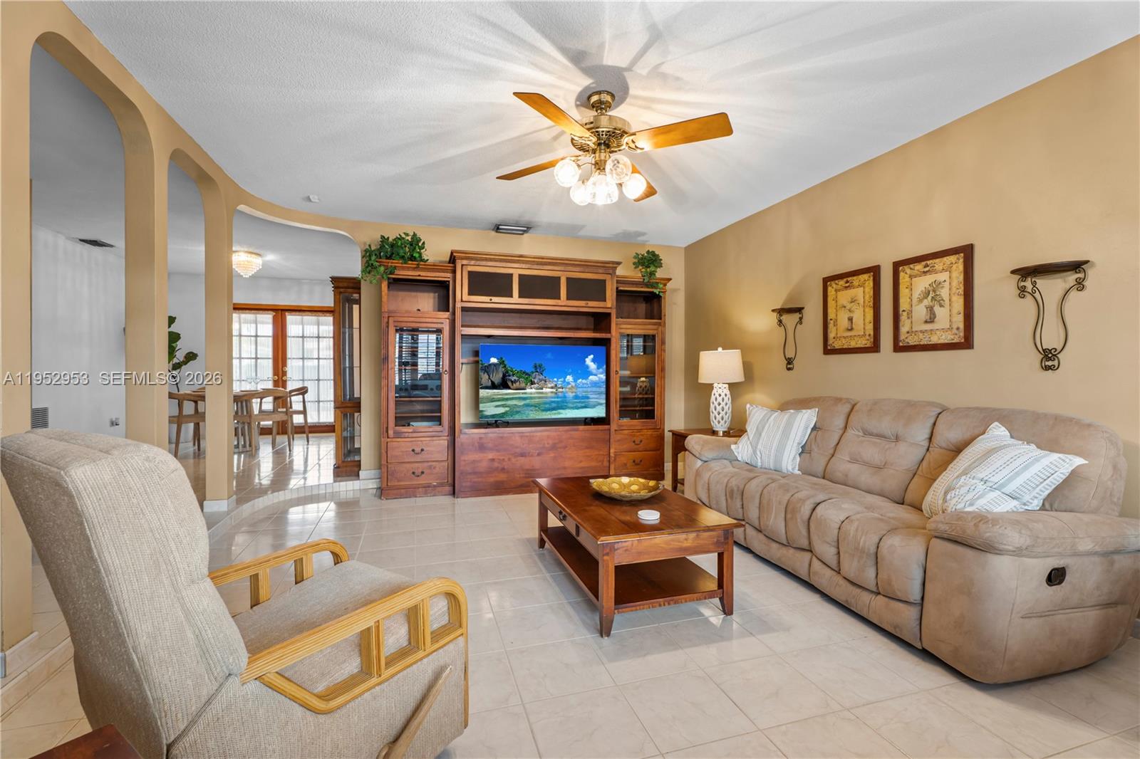 2232 Southwest 98th Place Miami, FL 33165 - Photo 10 of 21