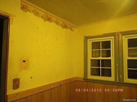 2334 East Judd Road Burton, MI 48529 - Photo 4 of 21 RIMG8208_m.jpg