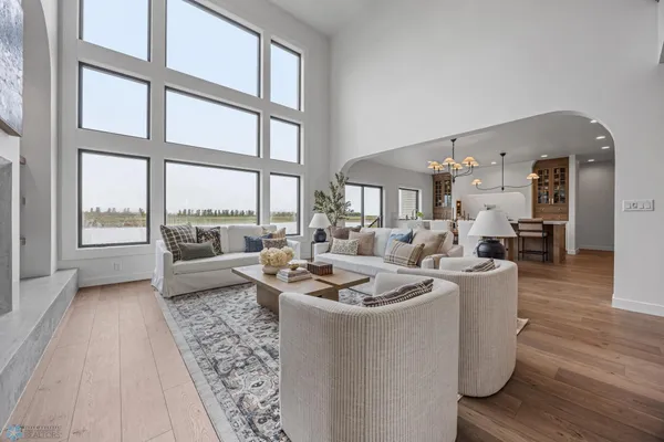 $799,900 | 605 Lorraine Way, Colfax, ND 58018