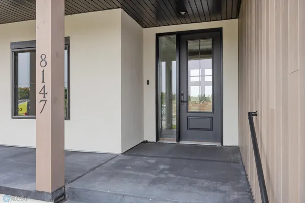 $799,900 | 605 Lorraine Way, Colfax, ND 58018