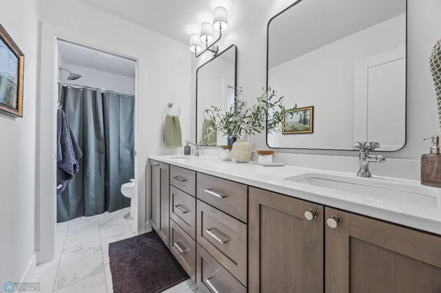 $799,900 | 605 Lorraine Way, Colfax, ND 58018