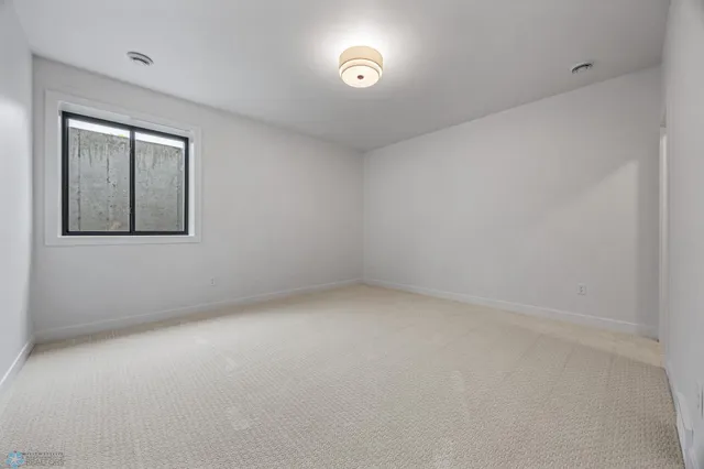 $799,900 | 605 Lorraine Way, Colfax, ND 58018