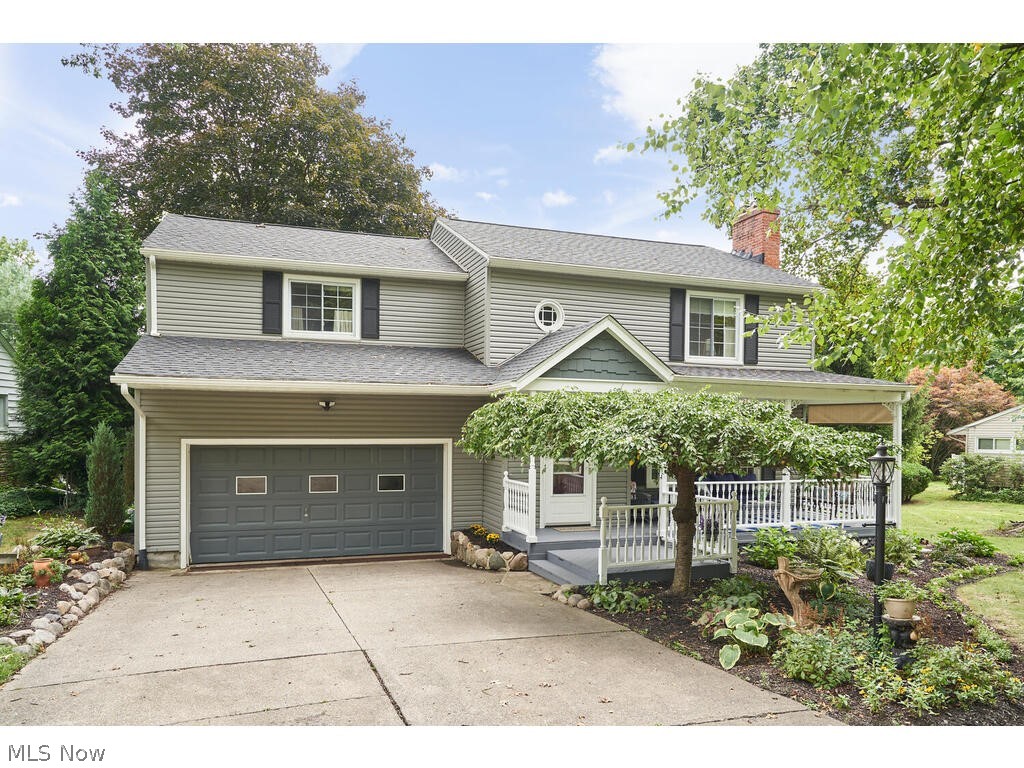 616 Hampshire Road Fairlawn, OH 44333 - Photo 1 of 32 Welcome to 616 Hampshire Rd. Fairlawn OH. This lovely home is located in Fairlawn Heights with Copley Fairlawn school system,
