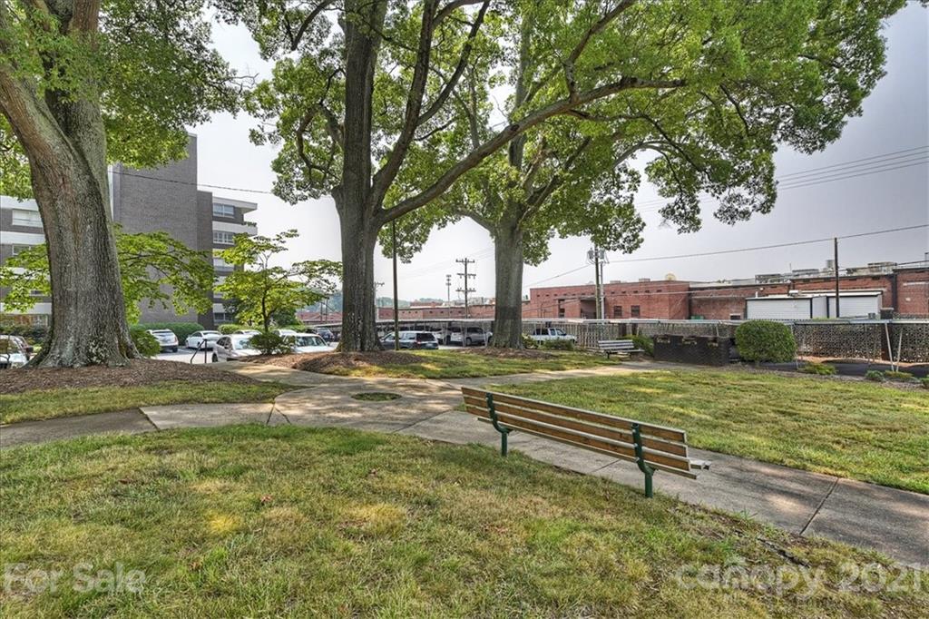 1300 Reece Road, Unit 520 Charlotte, NC 28209 - Photo 14 of 45 Gallery Image 14