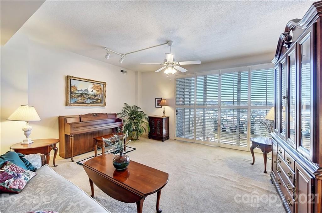 1300 Reece Road, Unit 520 Charlotte, NC 28209 - Photo 27 of 45 Gallery Image 27