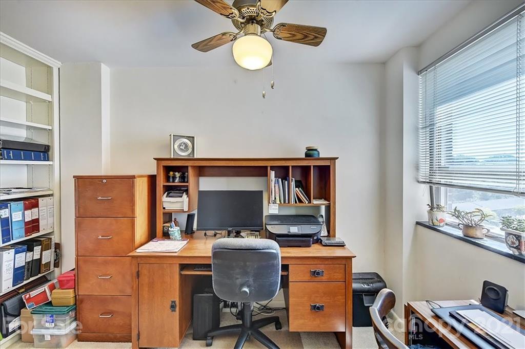 1300 Reece Road, Unit 520 Charlotte, NC 28209 - Photo 35 of 45 Gallery Image 35