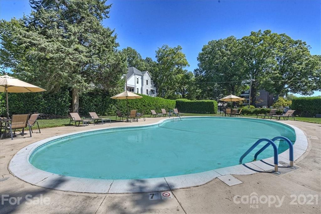 1300 Reece Road, Unit 520 Charlotte, NC 28209 - Photo 9 of 45 Gallery Image 9