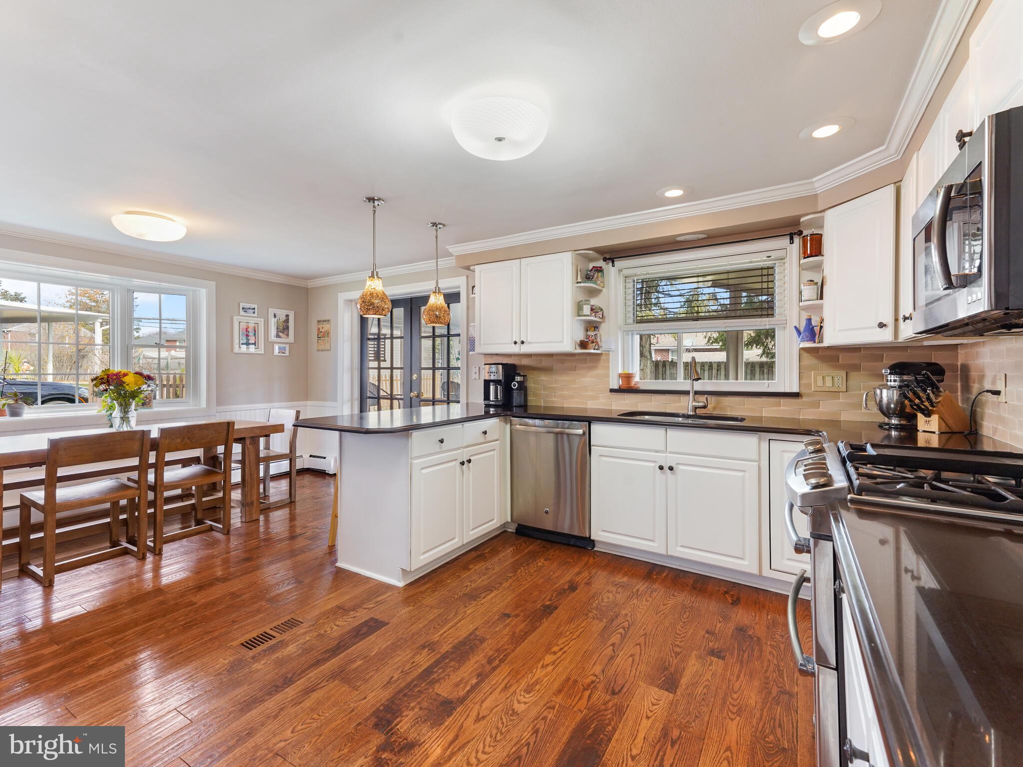 345 Lewis Road Springfield, PA 19064 - Photo 14 of 38