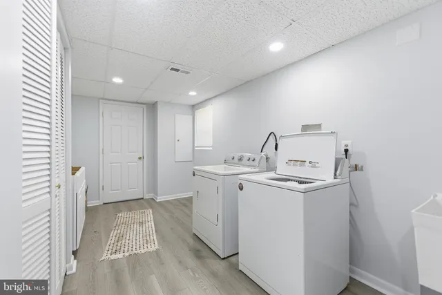 a view of a storage & utility room