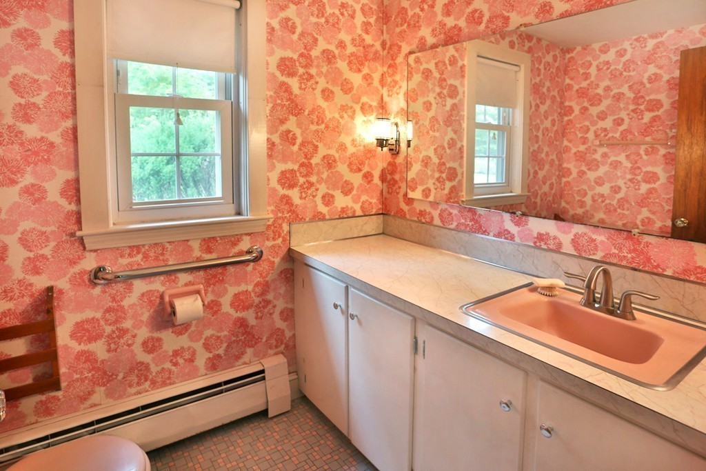 7 Stagecoach Road Topsfield, MA 01983 - Photo 16 of 26 a bathroom with a sink and a bathtub