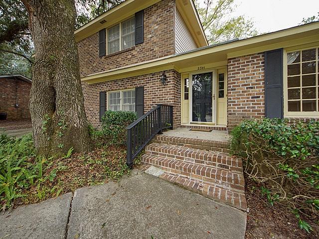 2341 Wofford Road Charleston, SC 29414 - Photo 5 of 44 FF41AD8C-5B92-4A57-BC3A-6FFC3A975FC0