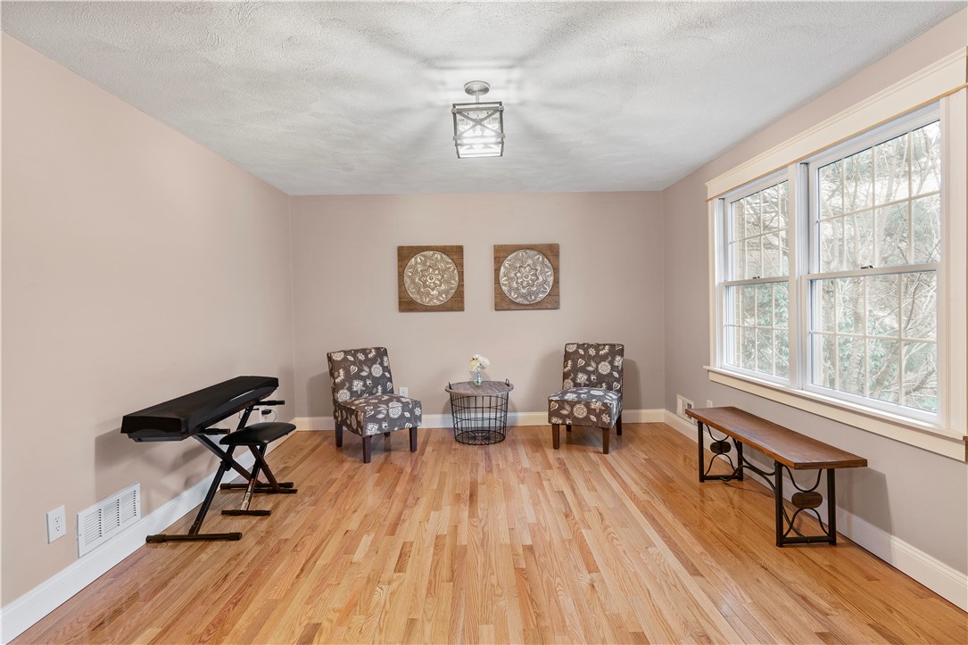 1365 High Hawk Road East Greenwich, RI 02818 - Photo 12 of 39 Gallery Image 12