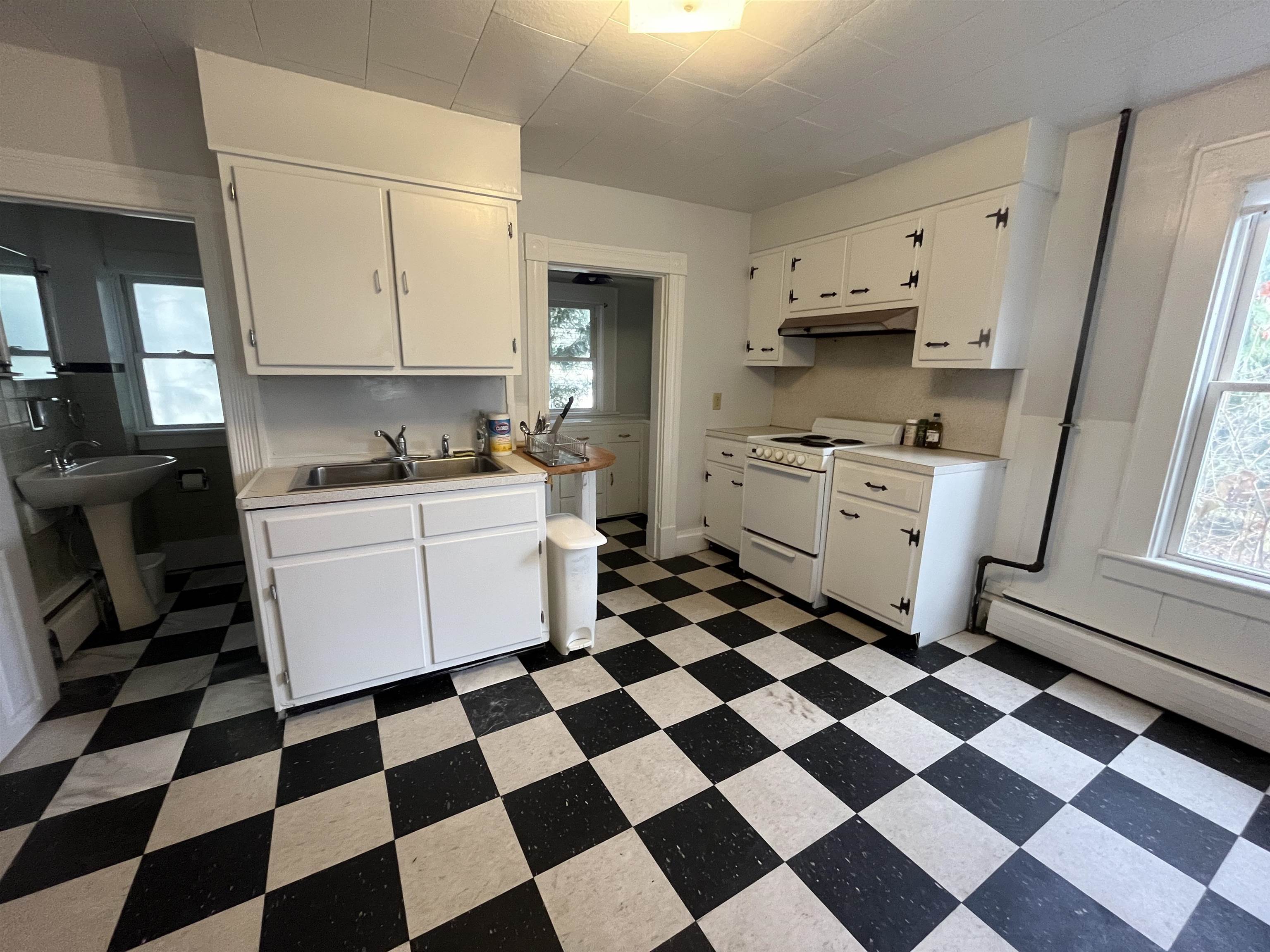 16 Germain Street Burlington, VT 05401 - Photo 43 of 60