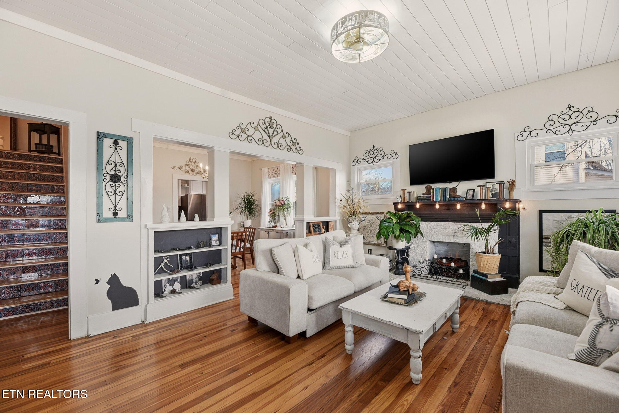 971 Maple Street Alcoa, TN 37701 - Photo 4 of 45 4 -Living Room