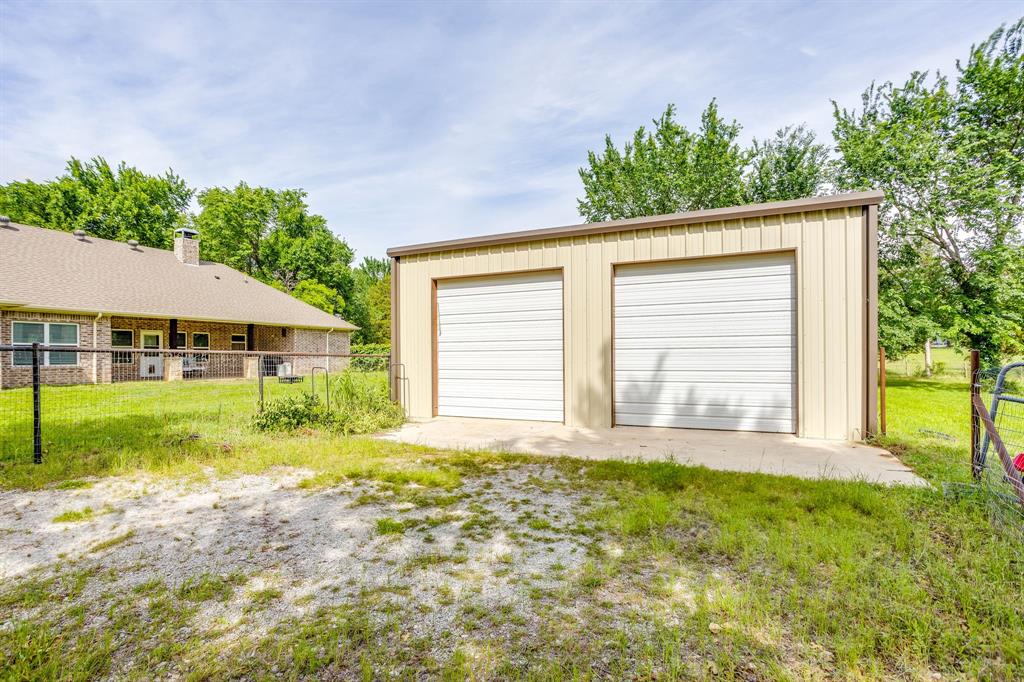 739 County Road 3696 Springtown, TX 76082 - Photo 35 of 39 30x30 workshop