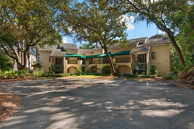 $299,000 | 301 Southlake Court, Unit 301, Niceville, FL 32578