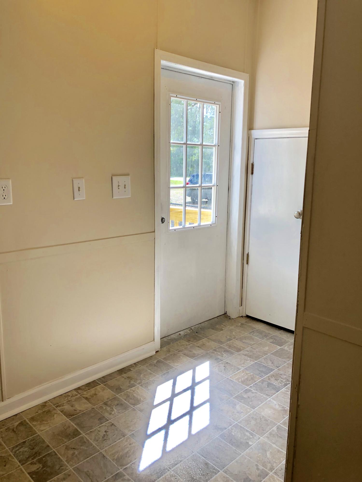 7725 Pleasant Grove Road Round O, SC 29474 - Photo 32 of 36 Laundry Room2