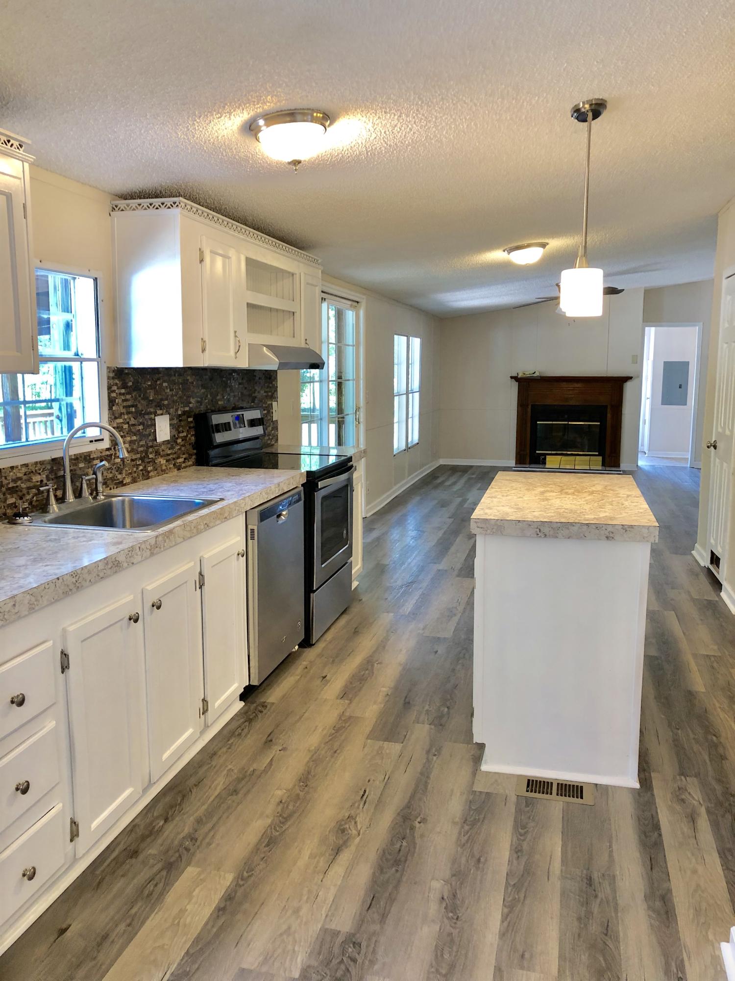 7725 Pleasant Grove Road Round O, SC 29474 - Photo 7 of 36 Kitchen4