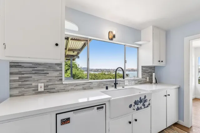 $2,995,000 | 231 Cazneau Avenue, Sausalito, CA 94965