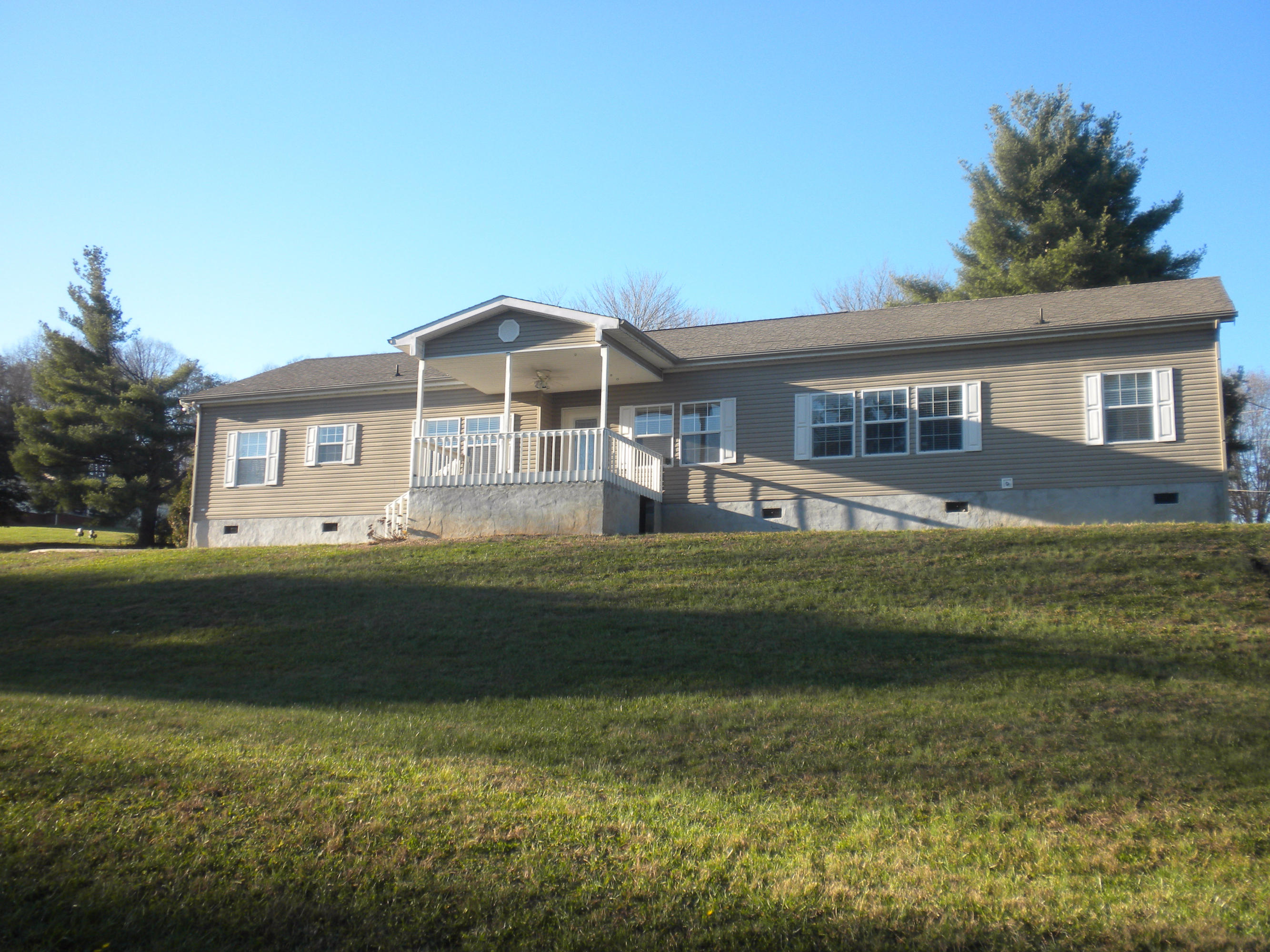 434 Miller Road Clinton, TN 37716 - Photo 2 of 40 Full View