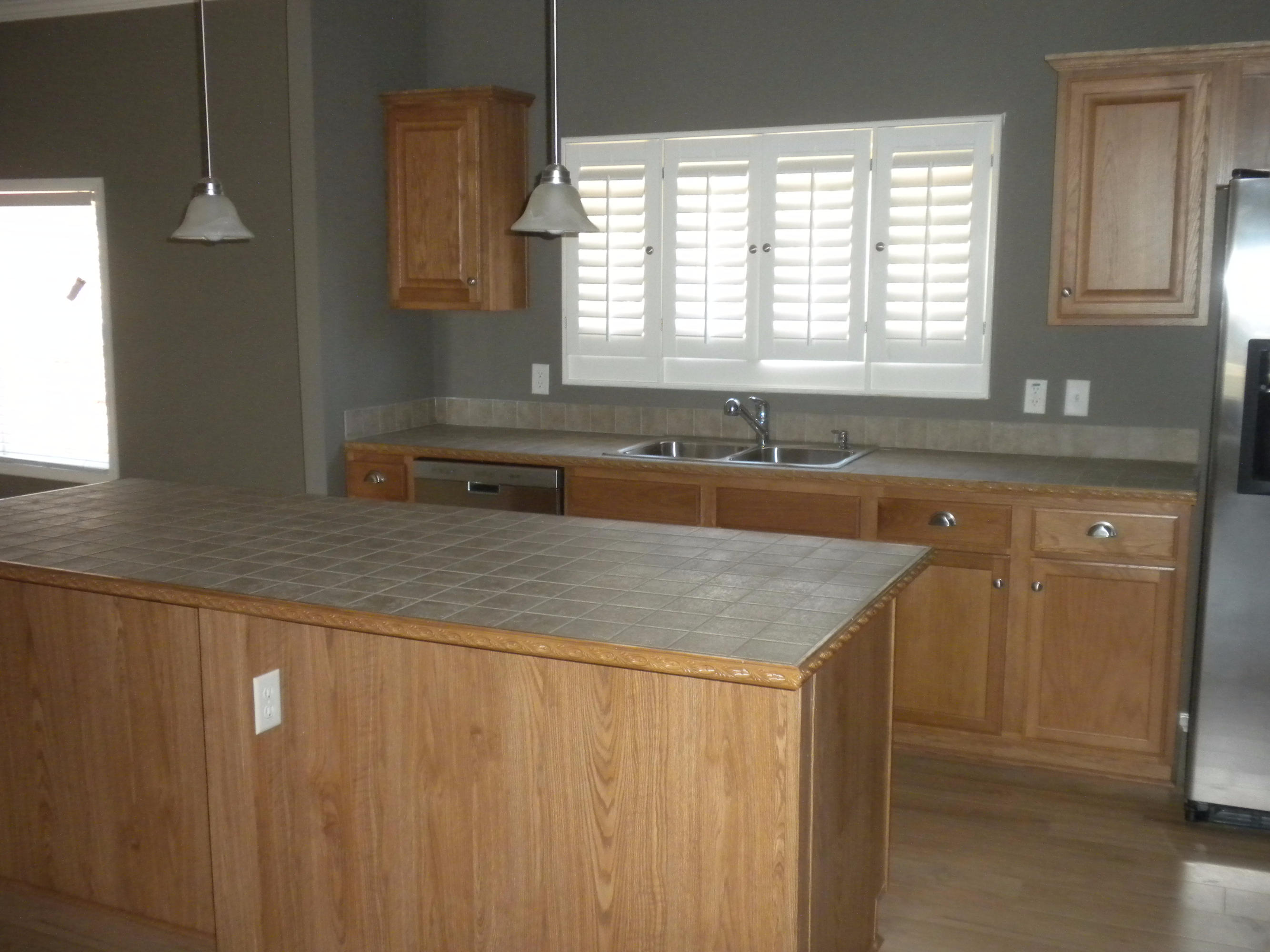 434 Miller Road Clinton, TN 37716 - Photo 15 of 40 Center Island
