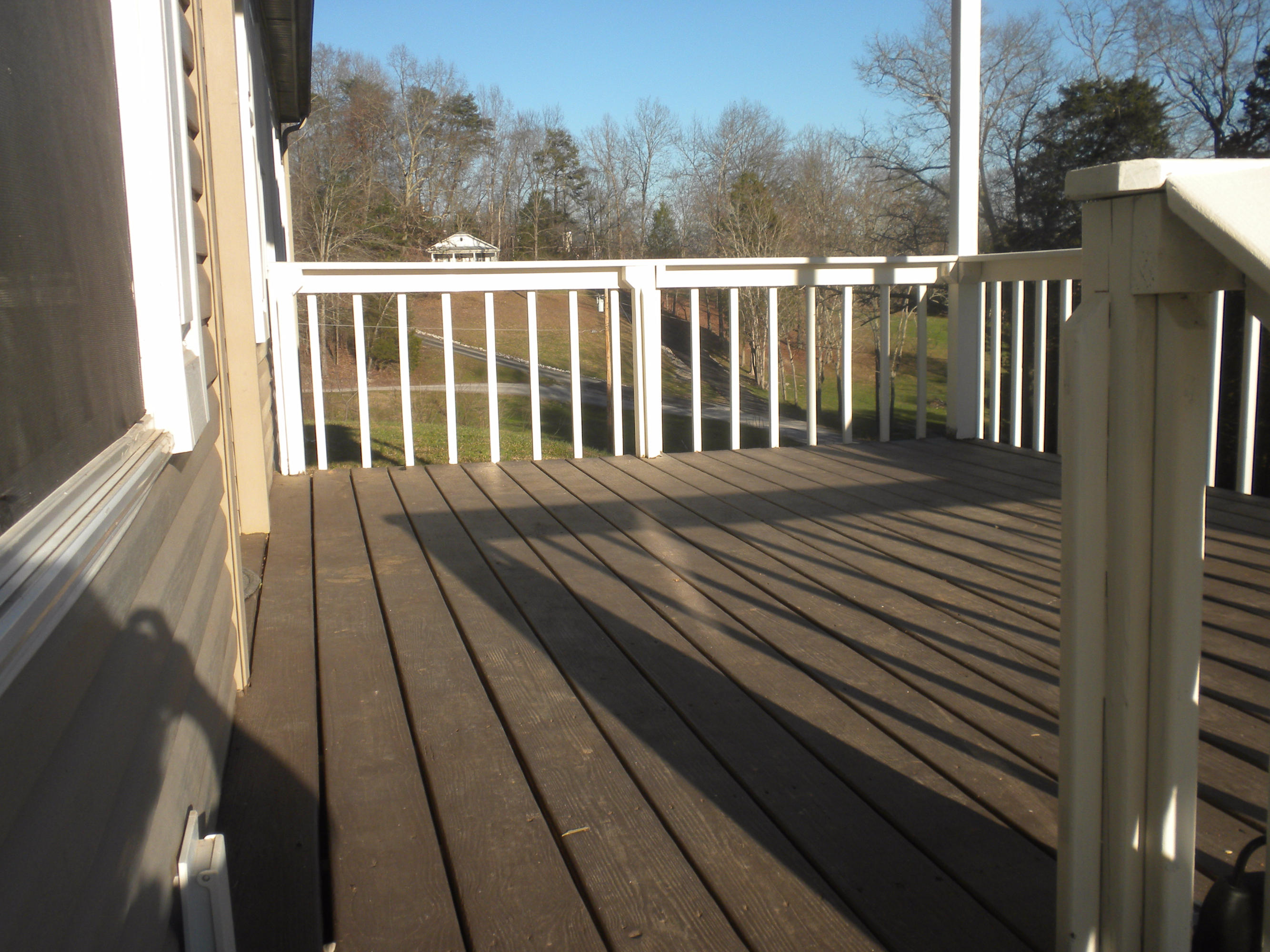 434 Miller Road Clinton, TN 37716 - Photo 16 of 40 Deck of Front Porch