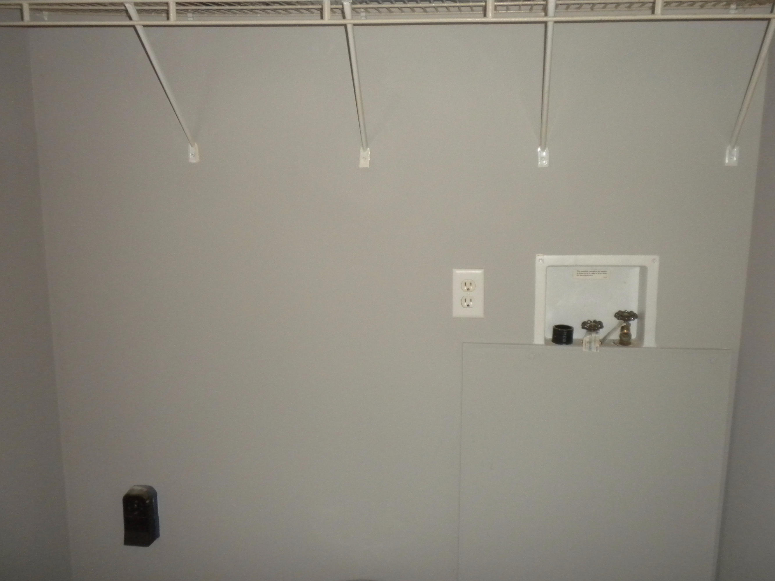 434 Miller Road Clinton, TN 37716 - Photo 32 of 40 Mud Room With Washer Dryer Hook up