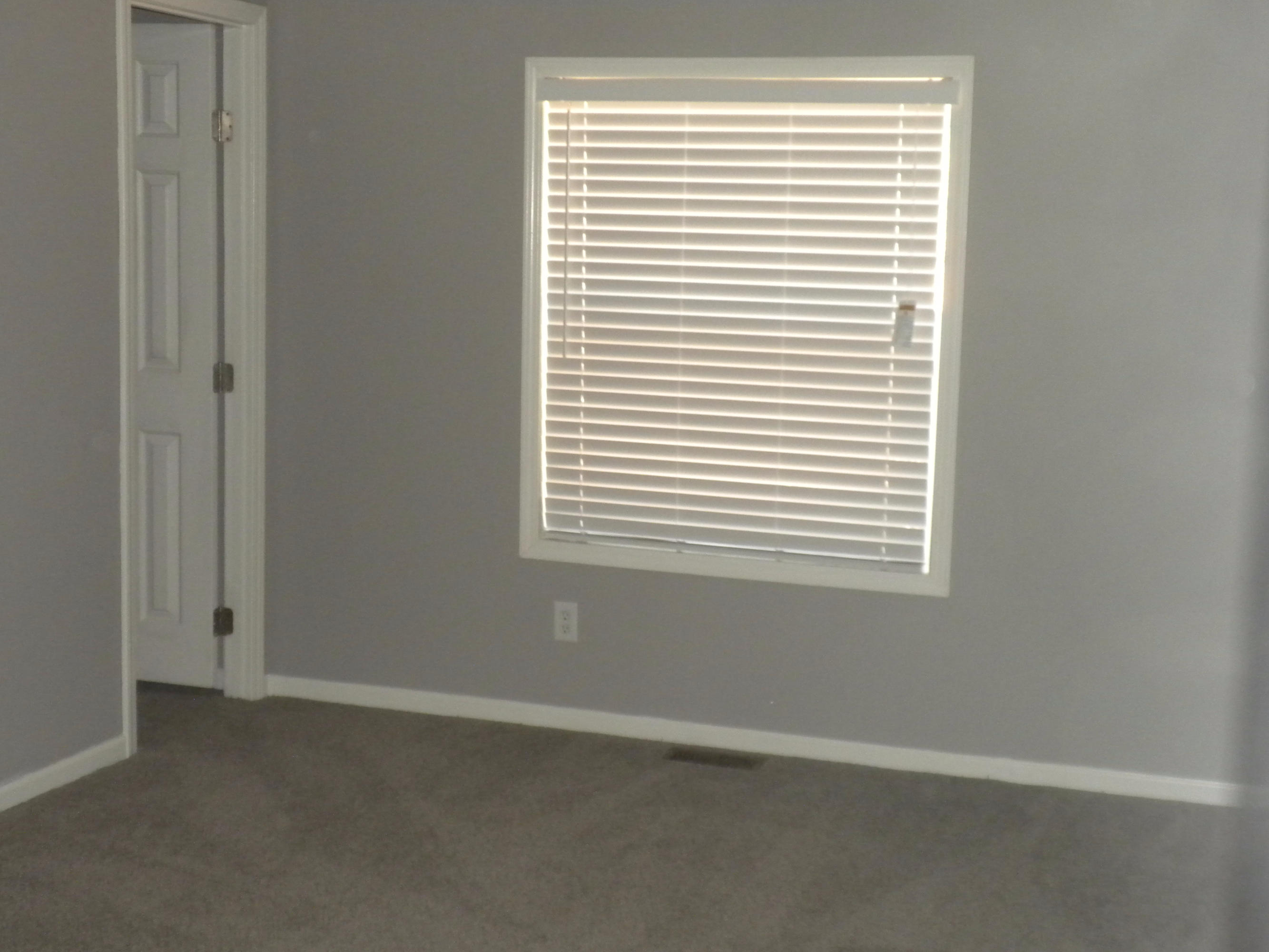 434 Miller Road Clinton, TN 37716 - Photo 9 of 40 Bedroom 1