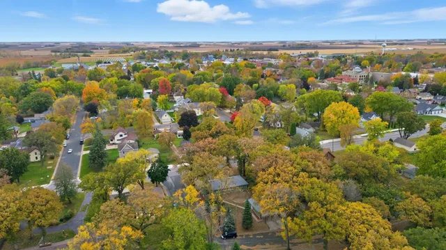 $294,900 | 112 Lincoln Avenue, Gaylord, MN 55334