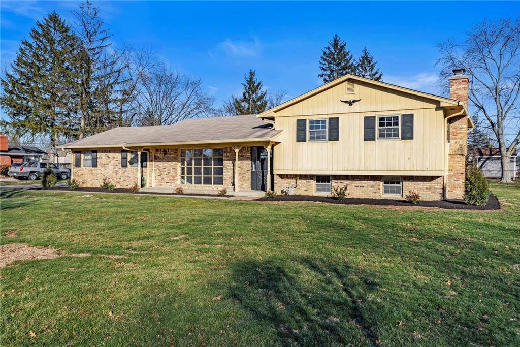 6459 Brokenhurst Road Indianapolis, IN 46220 - Photo 2 of 22 Gallery Image 2