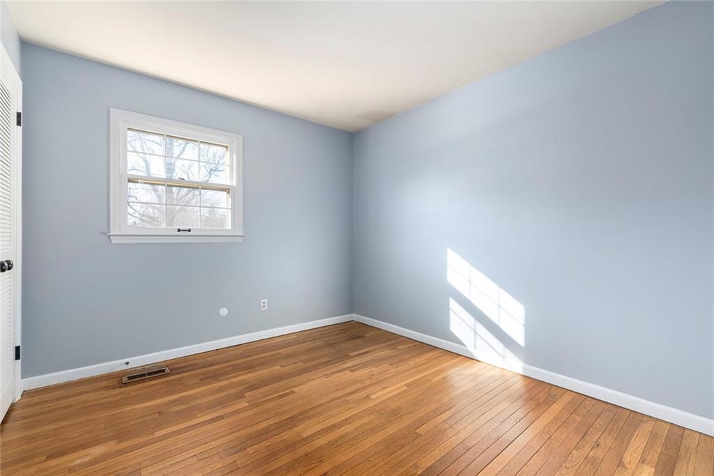 6459 Brokenhurst Road Indianapolis, IN 46220 - Photo 13 of 22 Gallery Image 13