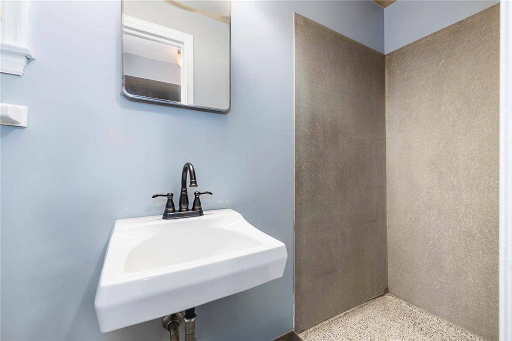 6459 Brokenhurst Road Indianapolis, IN 46220 - Photo 18 of 22 Gallery Image 18