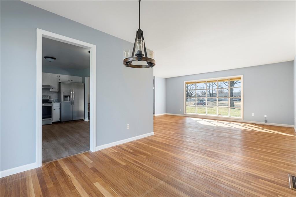 6459 Brokenhurst Road Indianapolis, IN 46220 - Photo 7 of 22 Gallery Image 7