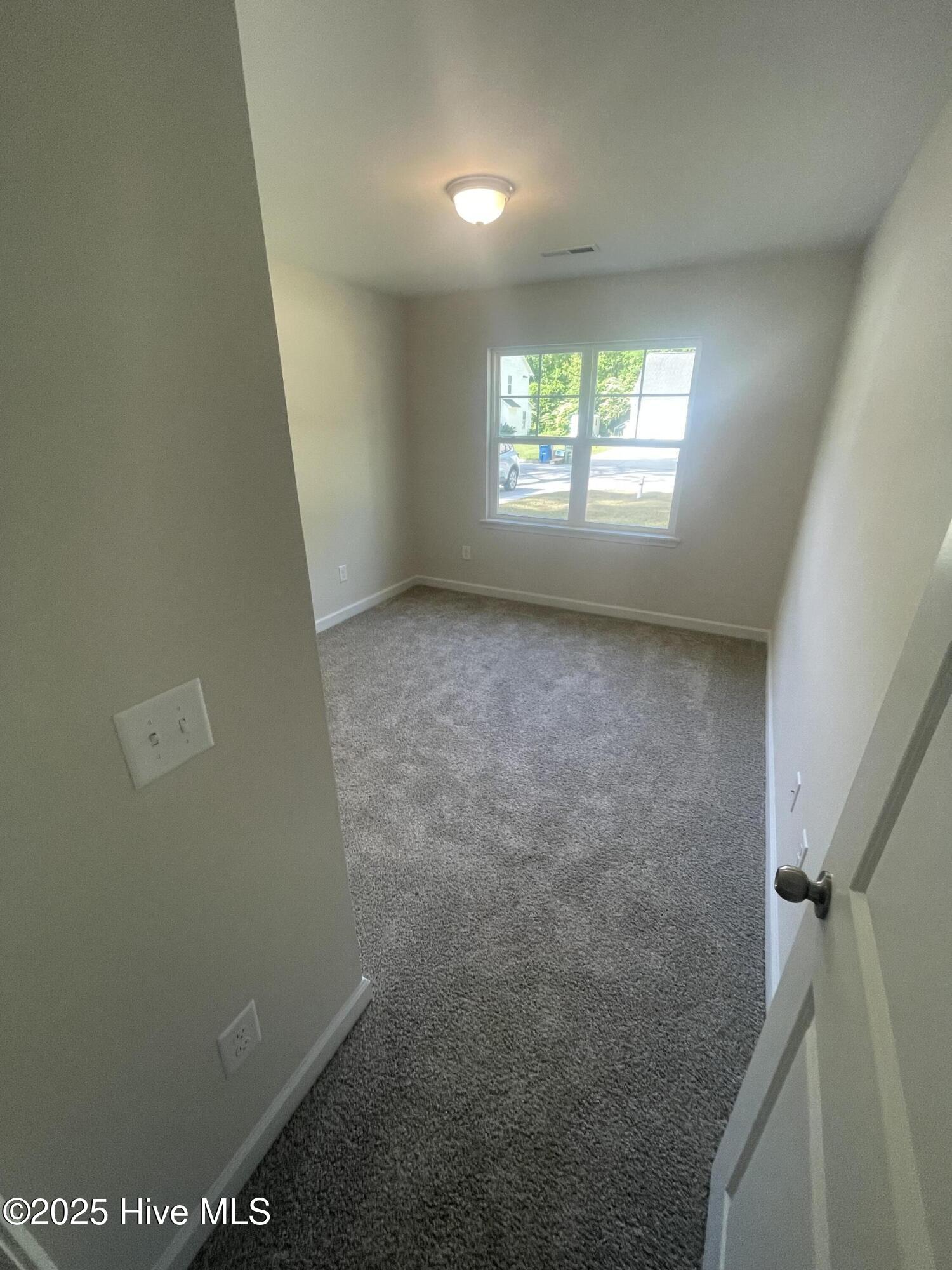 618 Walnut Drive Jacksonville, NC 28540 - Photo 4 of 23 IMG_3193