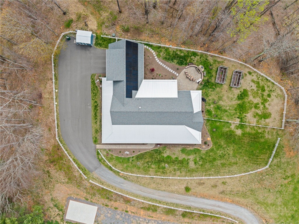 8406 Three Top Road Todd, NC 28684 - Photo 4 of 46