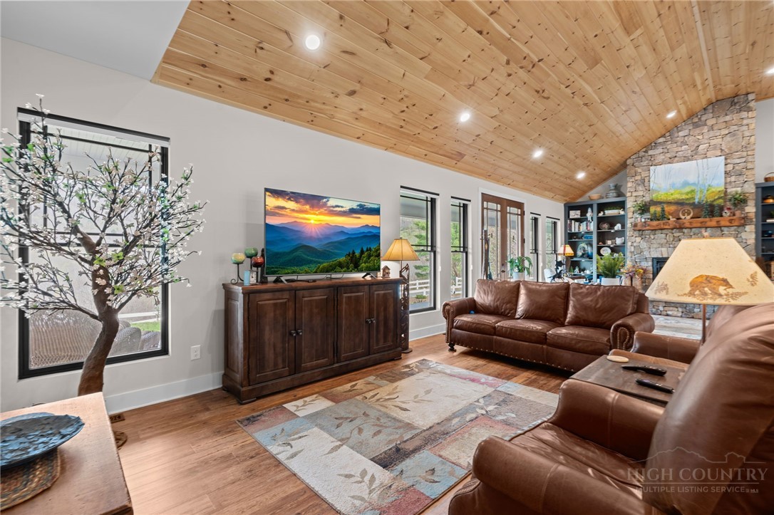 8406 Three Top Road Todd, NC 28684 - Photo 8 of 46