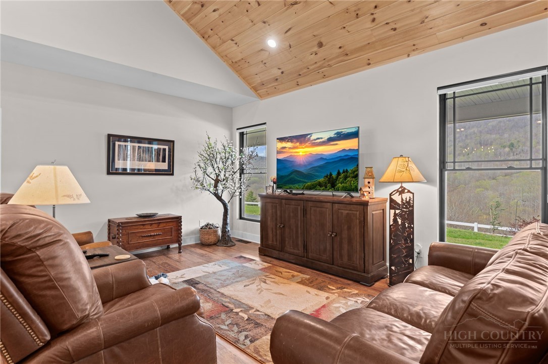 8406 Three Top Road Todd, NC 28684 - Photo 9 of 46