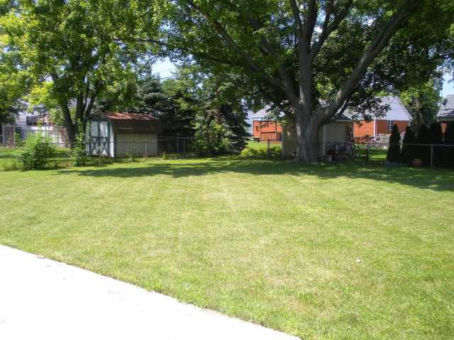 357 Lombard Road Columbus, OH 43228 - Photo 3 of 4 Gallery Image 3